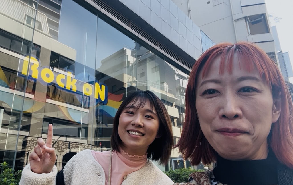 女性ロックバンド